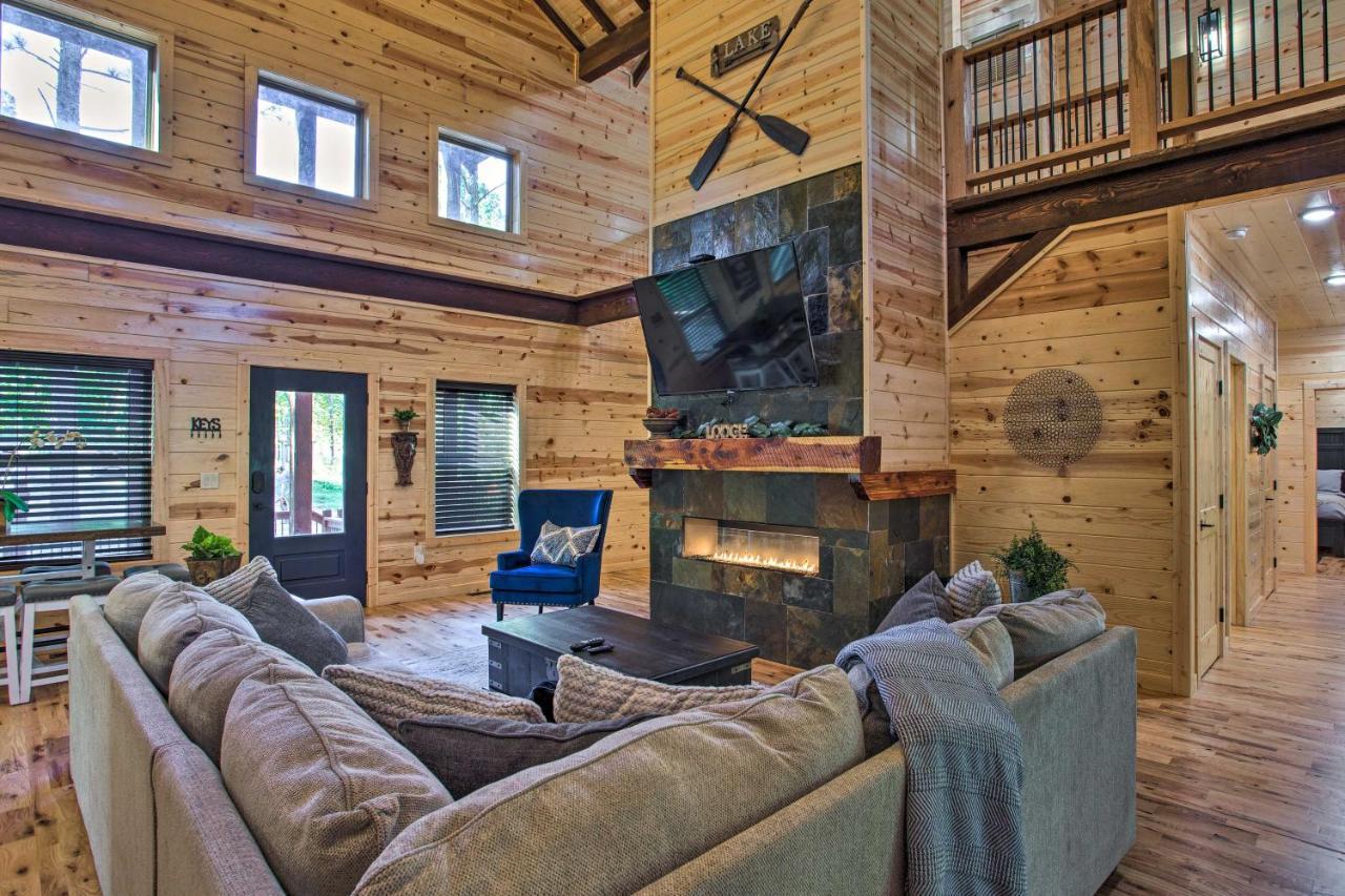 Luxe Broken Bow Cabin Game Room, Fire Pit And Deck! Zewnętrze zdjęcie