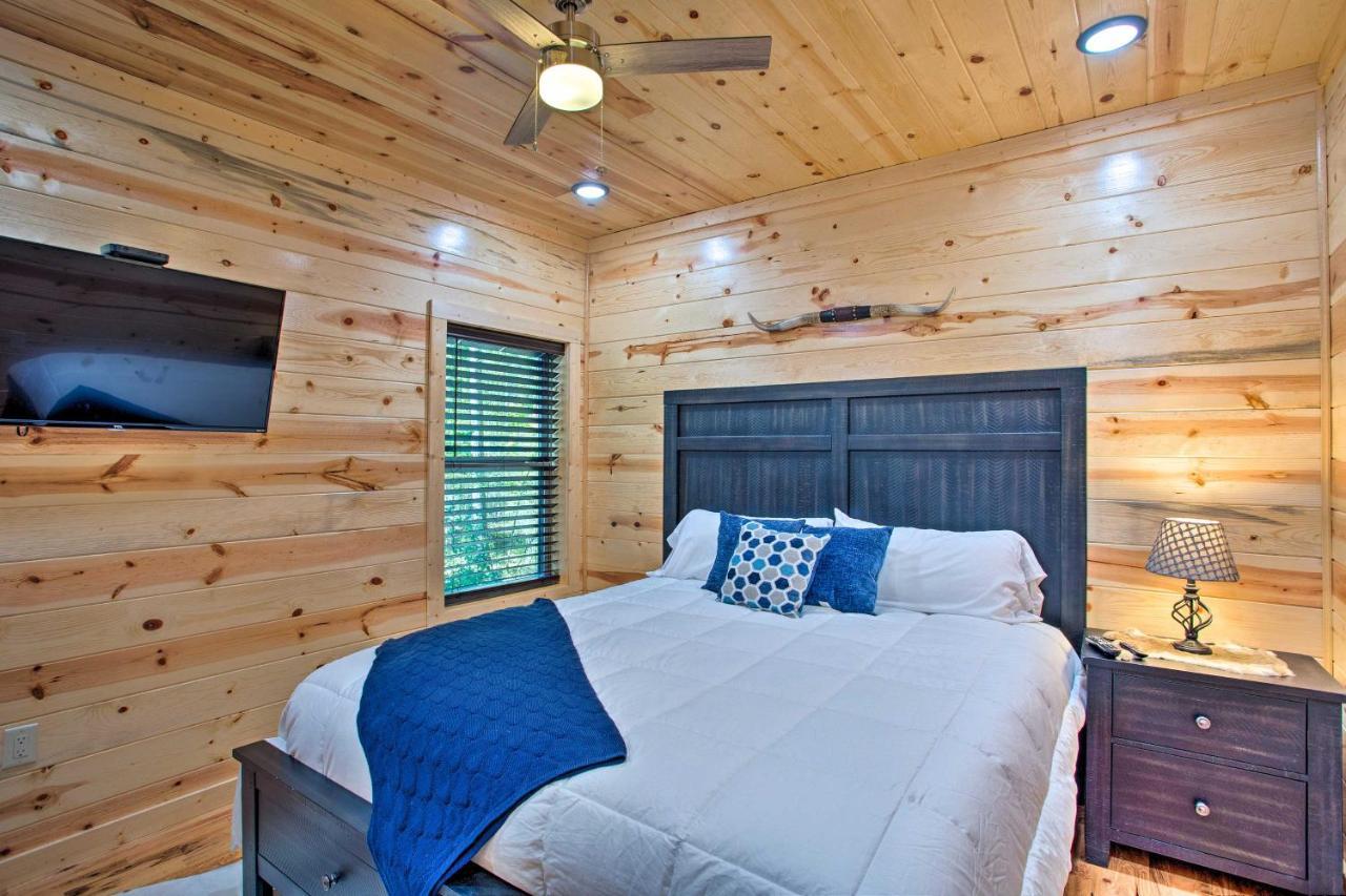 Luxe Broken Bow Cabin Game Room, Fire Pit And Deck! Zewnętrze zdjęcie